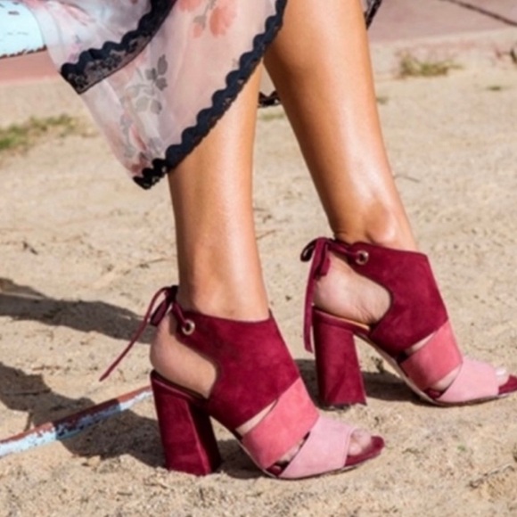 Coach Minetta Colorblock Sandal - Picture 10 of 10